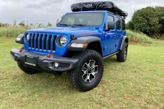 Island Getaway Camper Cozy Rooftop Tent - 0