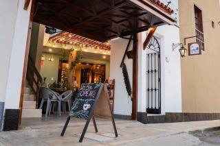 INARA - Cafe & Hostel - 8