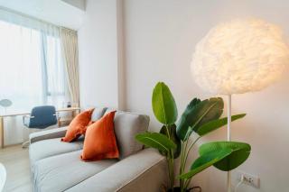 Panoramic Duplex Rama 9 Modern Infinity Pool & Gym - 6