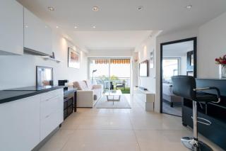 Apartment with Terrace Pool & Beach Access - 5