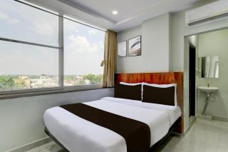 Hotel O Srinika premium near airport - 2