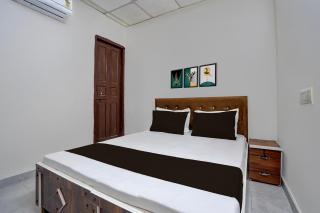 HOTEL O ROYAL INN - 9