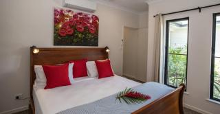 Cowrie Beach House Port Douglas - 2