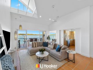 Riverview Apartment 2.4 - 2