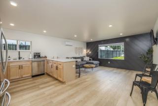 The Flats- Executive Suite-Downtown CDA - 3