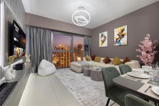 Restay Homes at Act Towers by Emaar - Pool access with Burj View included - Luxury Apartments in Downtown - 6