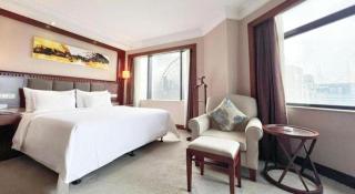 Gold Source Sunshine Hotel - 4