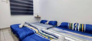 Aloha Homestay 18pax Hutan Melintang - Hutan Melintang - 5