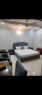 Shah g Guest house - 4