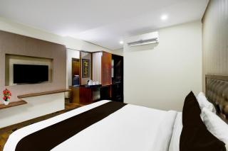 Super Townhouse Kothapet Formerly Surabhi Elite - 8