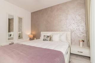 Ella Apartament Coresi-Free private parking - 5