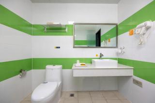 7 Days Inn Yining Xintiandi - 1