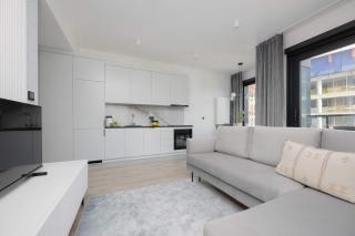 Towarowa Towers Warsaw Modern Air-Conditioned Studio by Noclegi Renters - 3