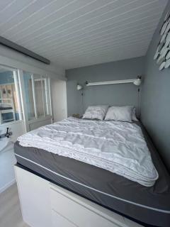 Cosy Apartment In The Center Of La Flotte - 8