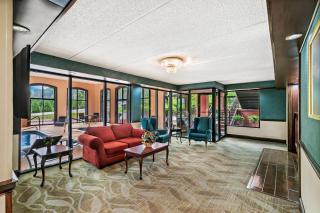 Econo Lodge Helen - 9