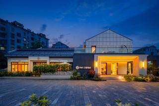 Floral Orchid House, a luxurious accommodation - 3