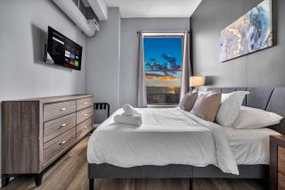 1BR Loft Sauna & Walk to Theater & Campus - 5
