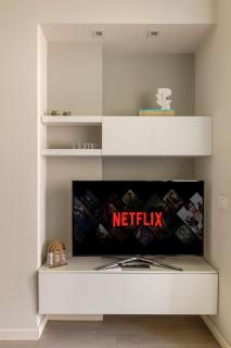 CityLife Modern Comfort Suite - 6