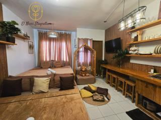 El Nissi Staycation, FAMILY CABIN, CONTEMPORARY CABIN, Enchanted Kingdom - 2