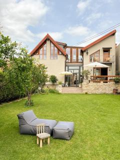 Stilvolle Landhausidylle mit Garten & Sauna - 0