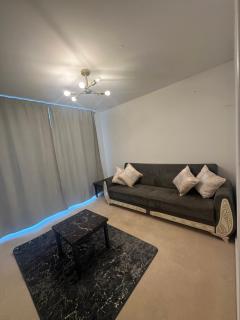 Lovely two bedroom flat at Wembley - 8