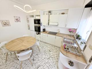 Poerio Apartment Your Venice Gateway in Mestre - 1