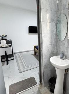 Dutus ApartHotel Entebbe - 5
