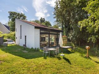 Kobbegem Villa with Garden - 0