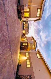 DŨX Luxury Apartments - 7