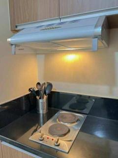 Cozy Pasay Condo with Pool Access - 4