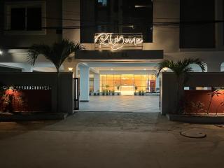 Rhyme Hotel - Hitech City - 6
