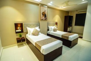 Rhyme Hotel - Hitech City - 2