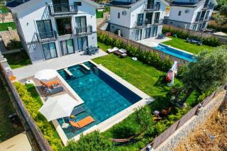 Aura luxury-Modern Stylish Central Holiday Villa For 6 Peeople - 4