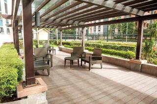 Cozy & Spacious 2BR Stay Near BGC - Home Theater - 9