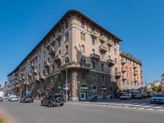 Historic residence close to the station - 9