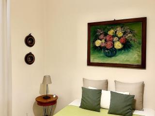 Spacious 130sqm Luxury Apartment 2 Bedrooms 2 Bathrooms 1 Full 1 Service Central Station Old Town - 5