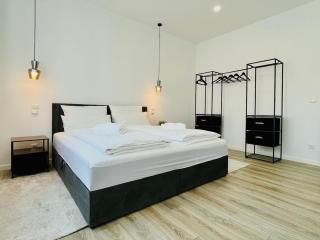 Modernes, kernsaniertes Apartment in Top-Lage - 2