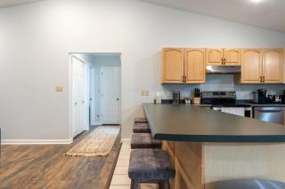 New to listing Dorsey Dock Retreat w Dock - 5