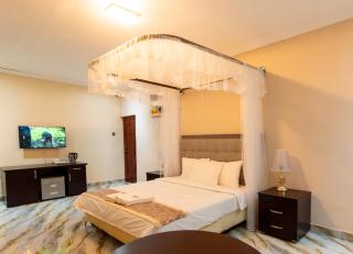 Lavish Suites - 1