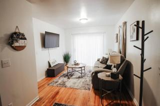 Fenced Lot W Home Gym plus Washer and Dryer - 2