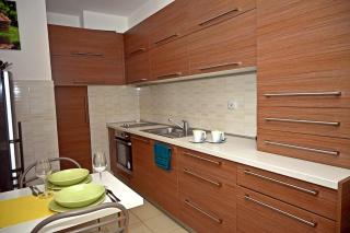 Lihnidos Home, Lake View, Modern 1BR Apartment, AC - Ohrid - 3