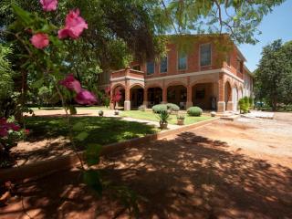 Tsumeb Theater Guesthouse - 8