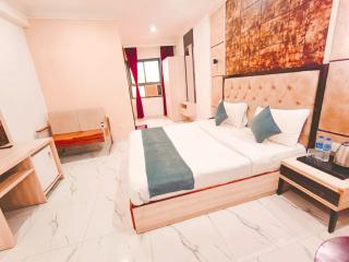 AIRPORT Hotel Apple Park Grand With - Free Airport Pickup Delhi Airport - 9