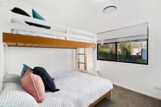 Sorrento Oasis - 5BR, Gym, Pool - 3