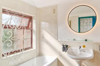 Garner Hotel Birmingham South East by IHG - 7