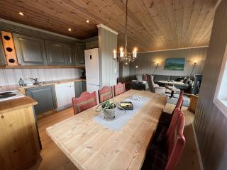 Charming 3-Bedroom Apartment With Great Views! - Beitostøl - 5
