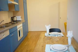 Modern Apartment in Viennas hip area, Central & Comfortable Stay - 4