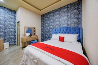 RedDoorz Plus Syariah @ Tiban Centre Batam - 9