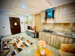 Eiffel Luxora Camellia studio - 5