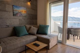 Seafront modern apartment - 7